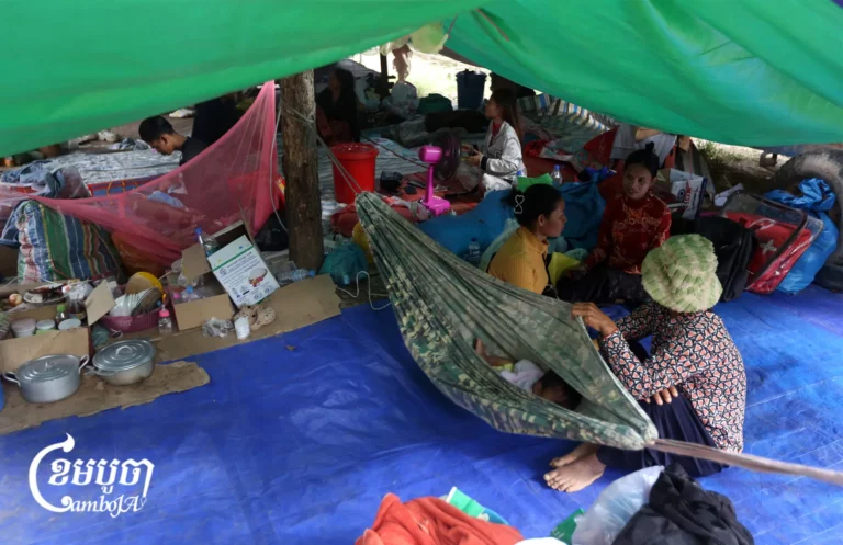 Displaced people seek shelter at a pagoda in Sreysnom district, Siem Reap province. Dec. 26, 2025. (CamboJA/Pring Samrang)